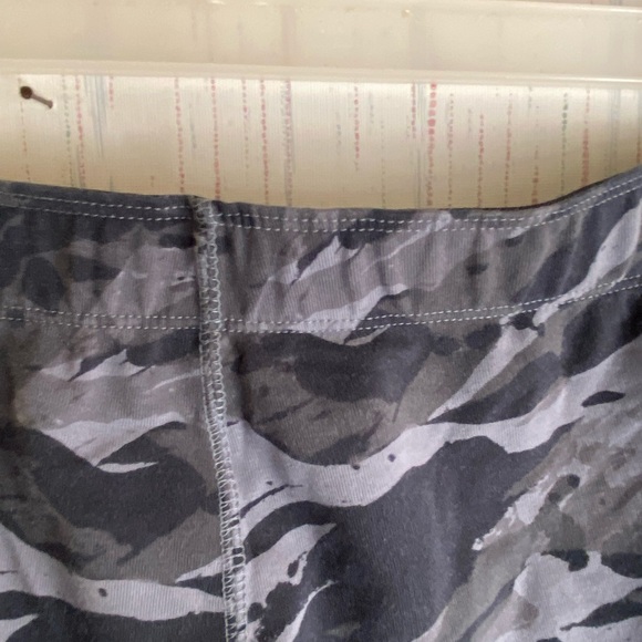 A-7 Nike Camo Leggings - Picture 5 of 7